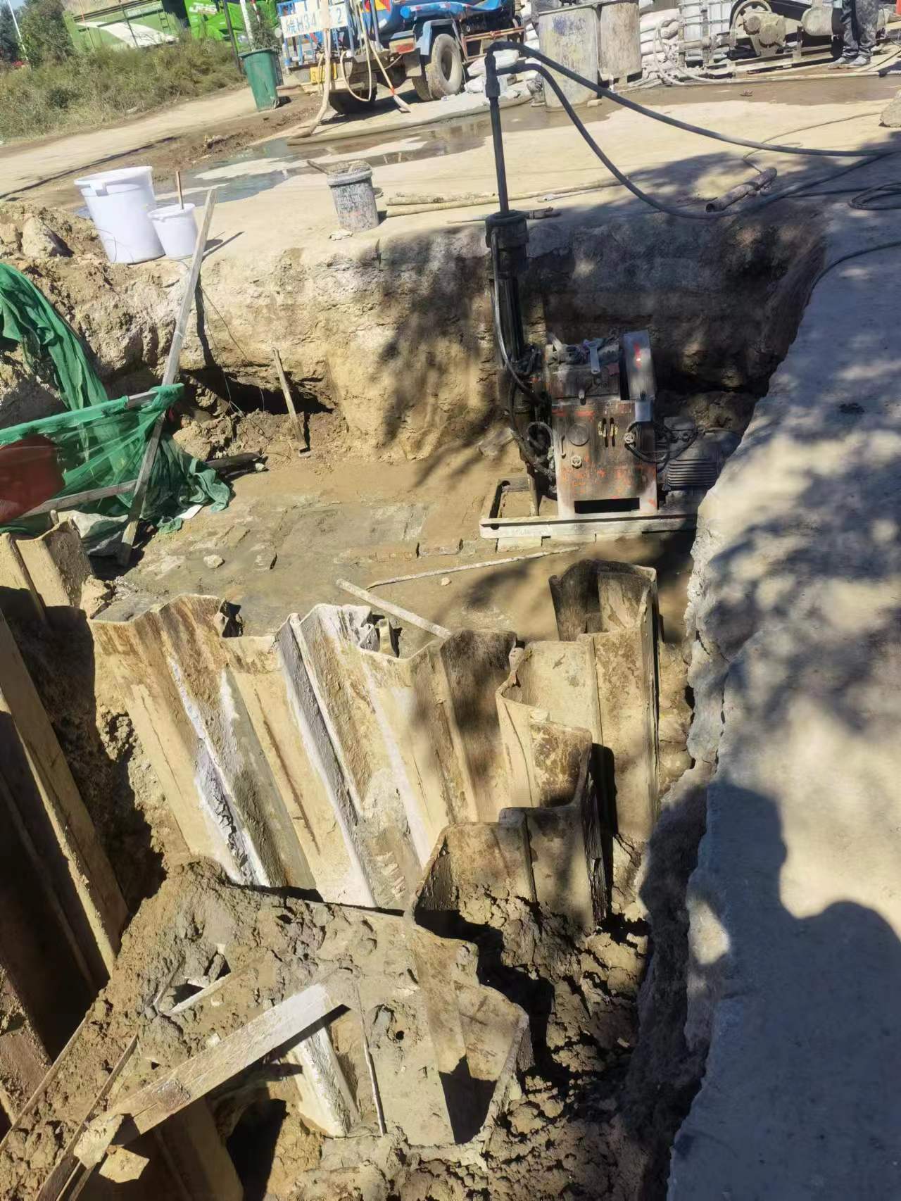 昌邑基坑隧道止水帷幕桩底钻孔高压注浆